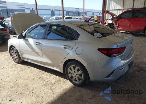 2021 Kia Rio Lx z USA, uszkodzony, nr VIN 3KPA24AD9ME406668
